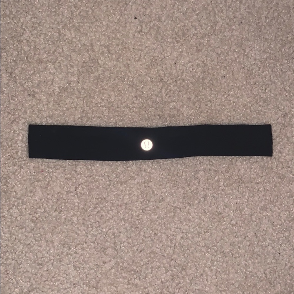 Lululemon black headband